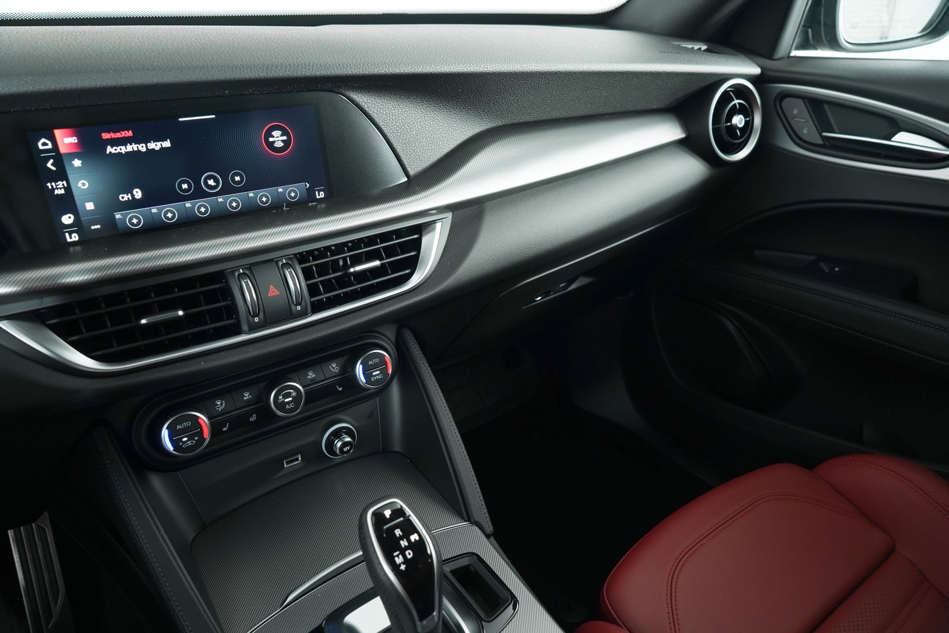New 2025 Alfa Romeo Stelvio Sprint w/ Veloce Package image 44