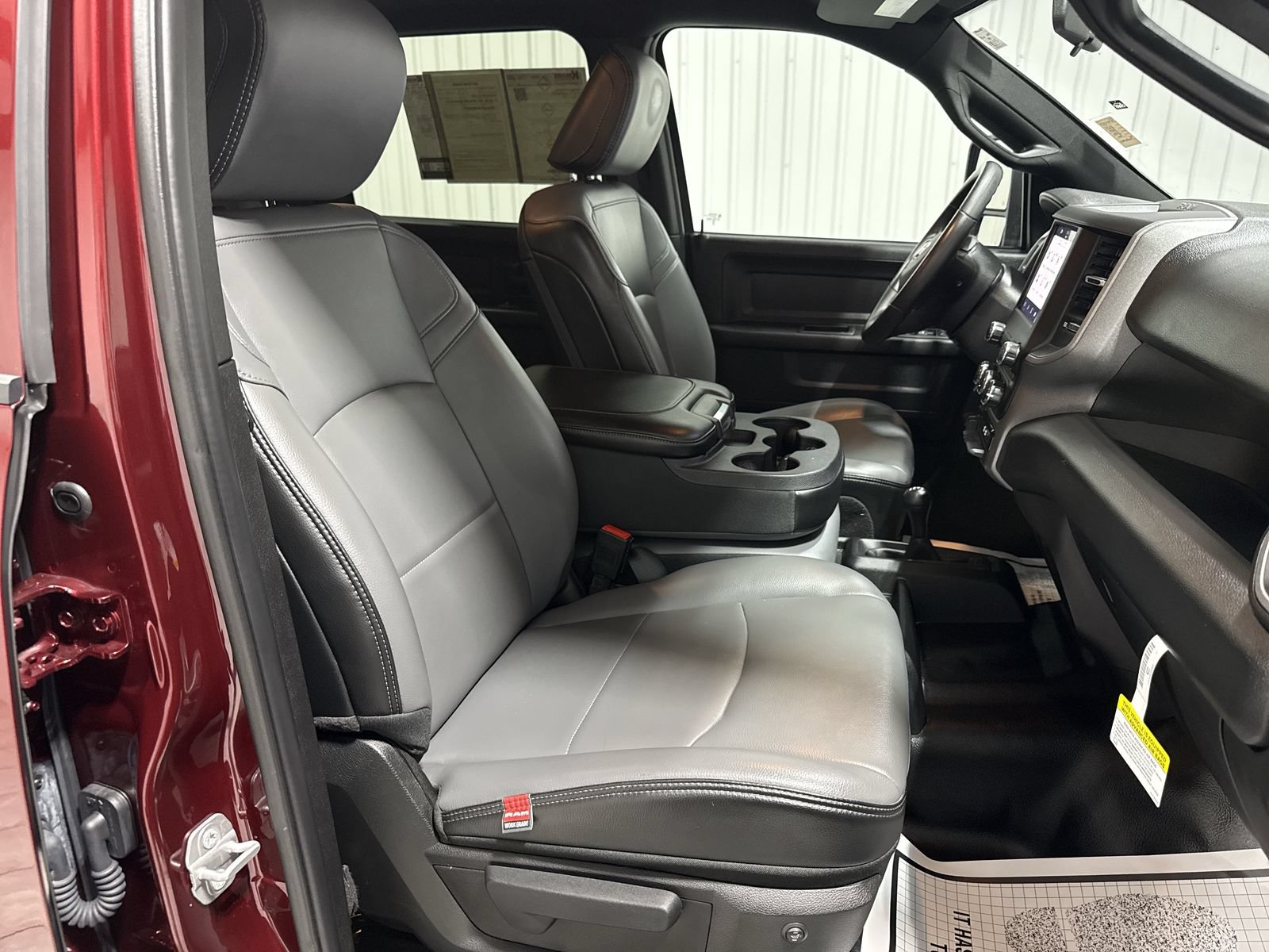 Used 2024 RAM 2500 Tradesman w/ Chrome Appearance Group AWD/4WD image 29