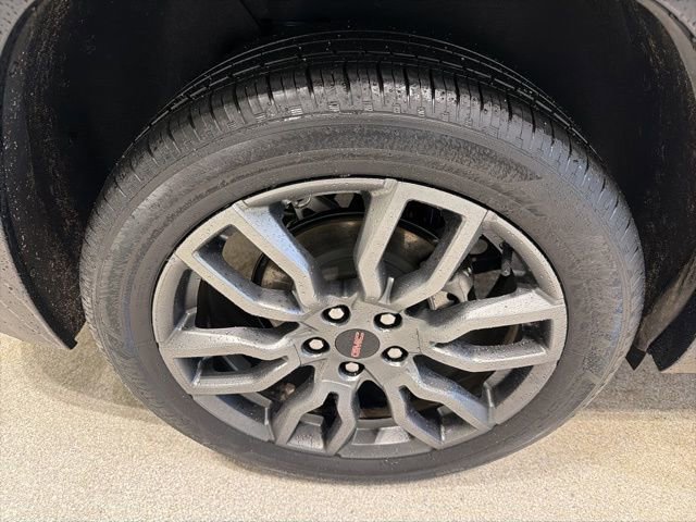 Certified 2024 GMC Terrain Denali w/ Black Diamond Edition image 8