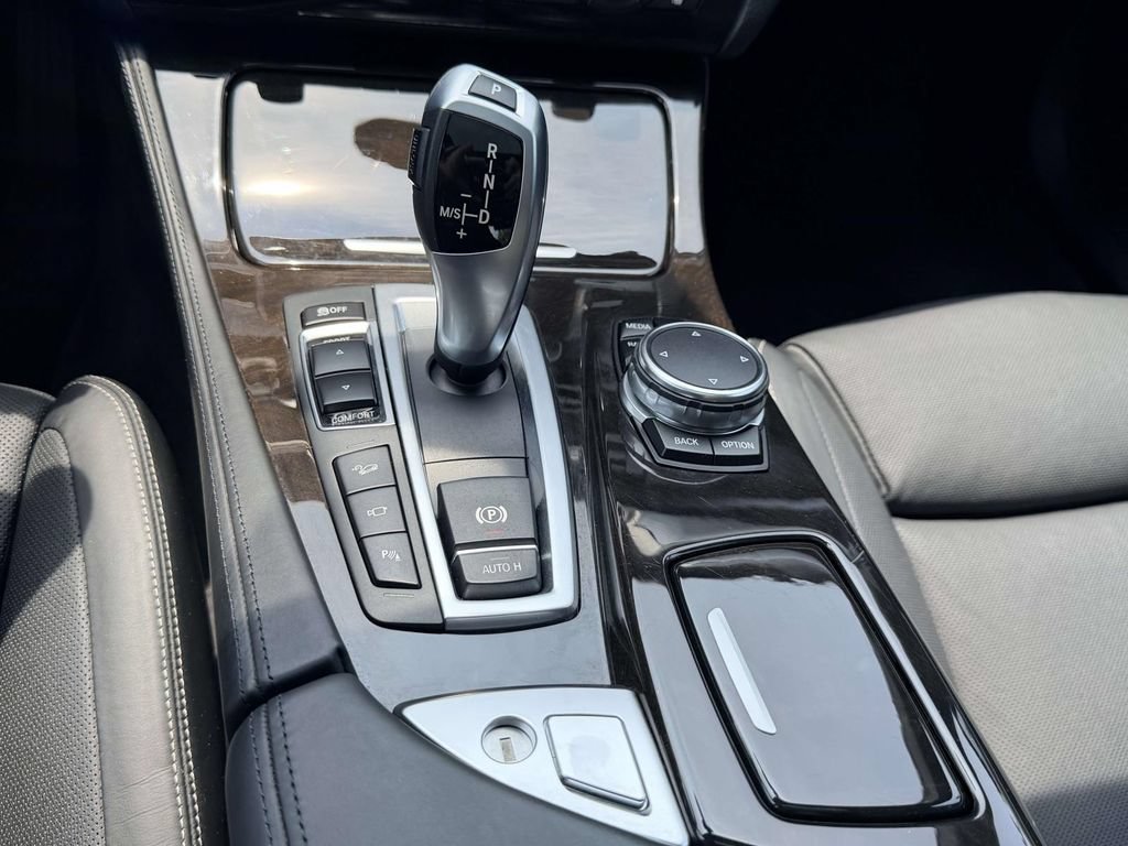 Used 2015 BMW 535i xDrive Sedan AWD/4WD image 6
