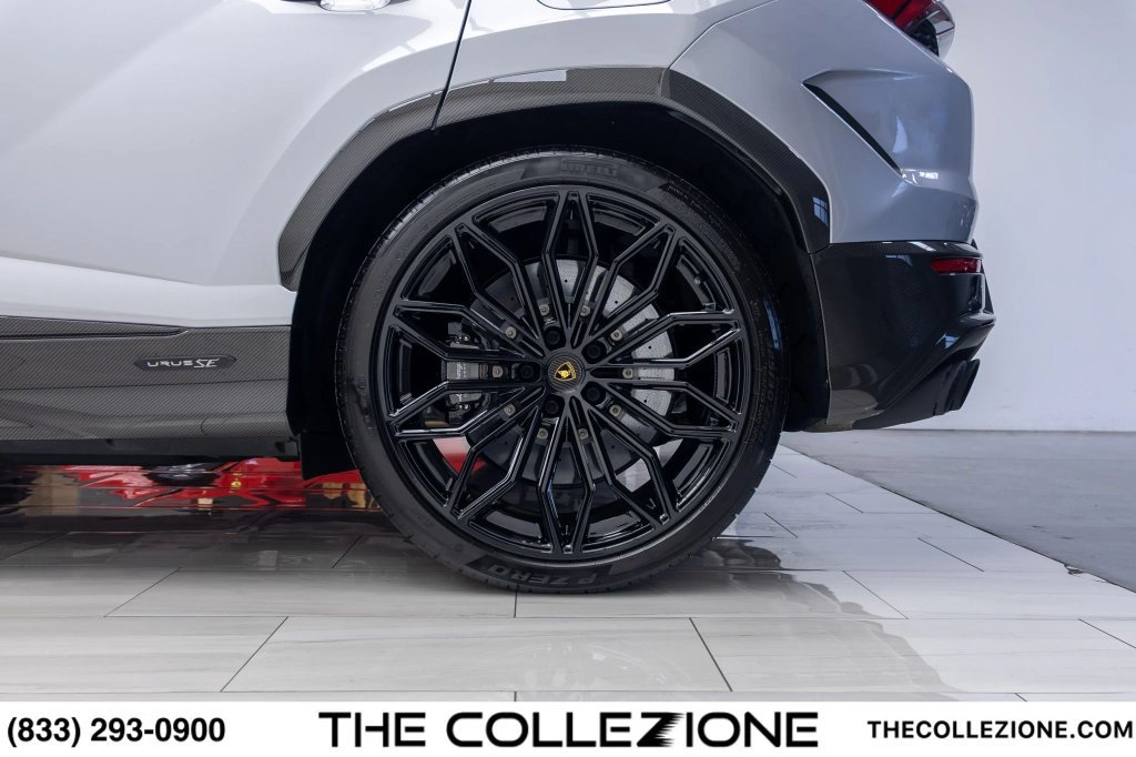 Used 2026 Lamborghini Urus SE AWD/4WD image 22