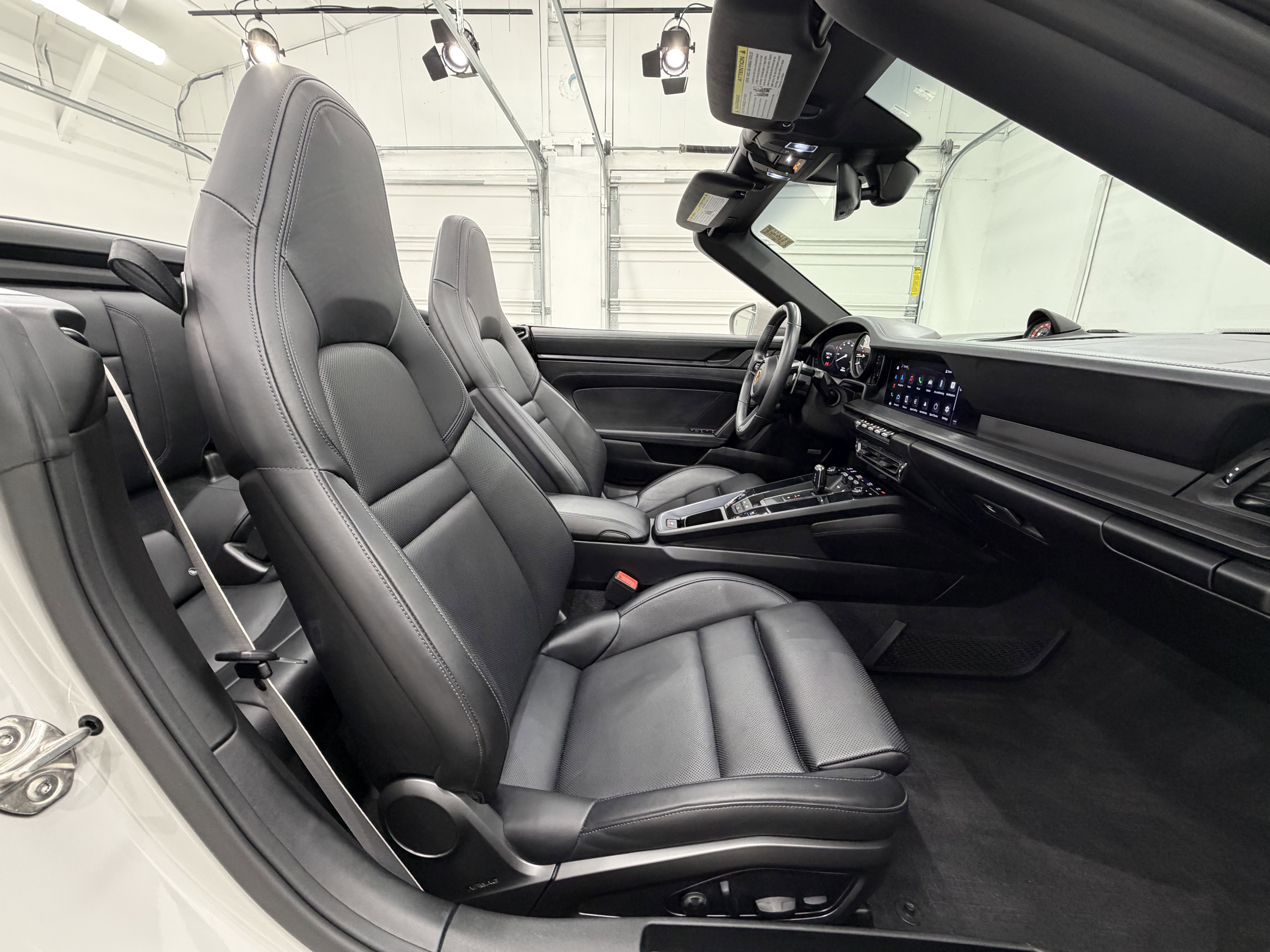 Certified 2022 Porsche 911 Carrera GTS image 24