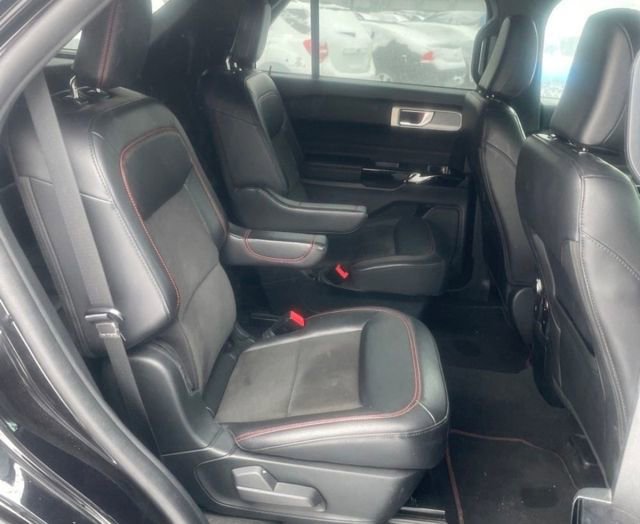 Certified 2023 Ford Explorer ST-Line image 11