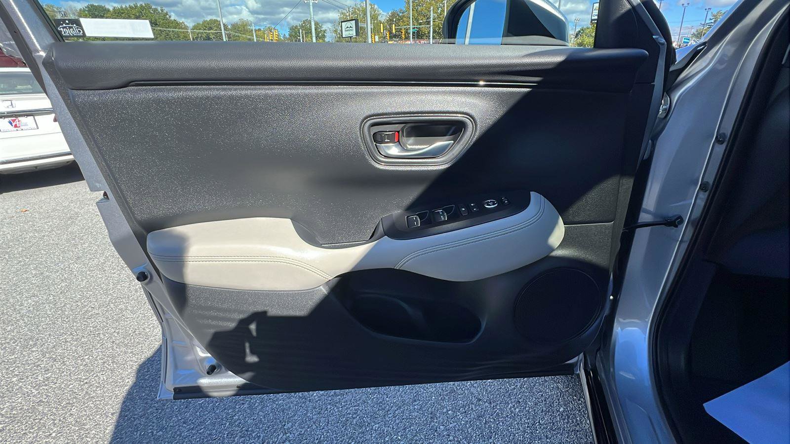 New 2026 Honda HR-V EX-L image 21