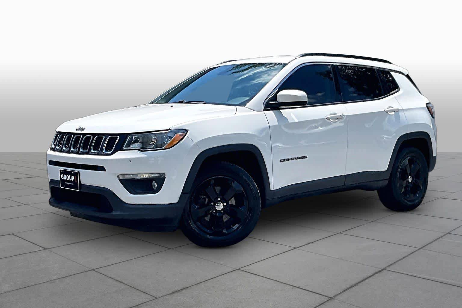 Used 2018 Jeep Compass Latitude w/ Popular Equipment Group FWD image 1