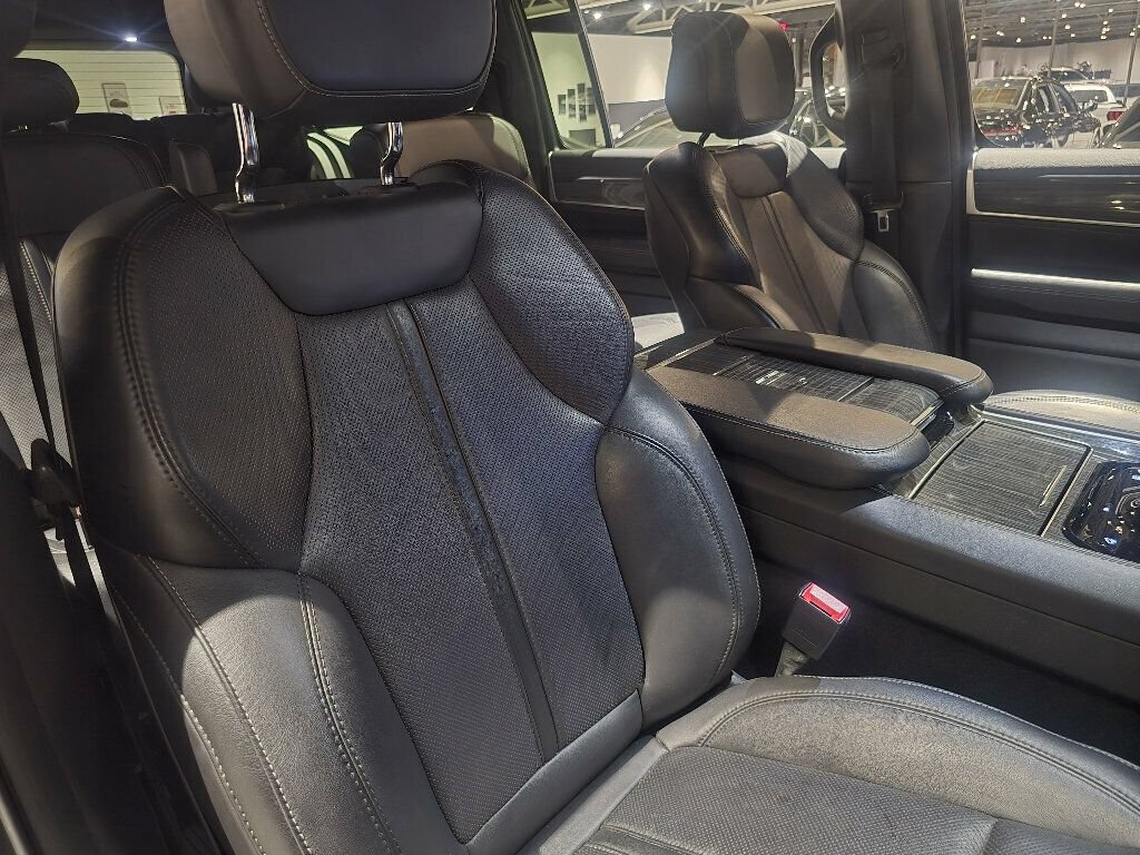 Used 2022 Jeep Wagoneer Series III w/ Flexible Seating Group AWD/4WD image 27