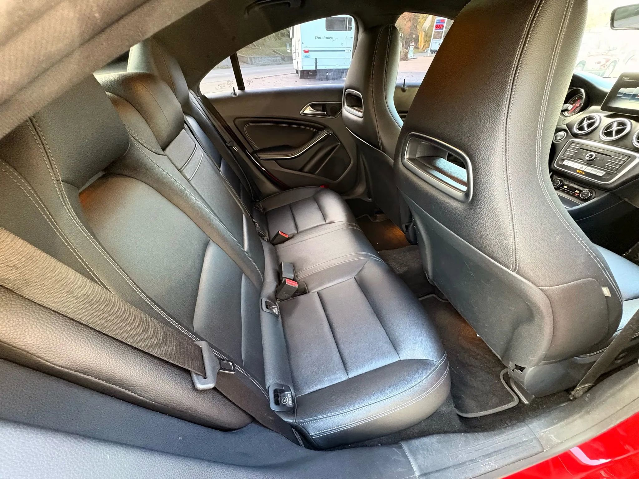 Used 2018 Mercedes-Benz CLA 250 4MATIC image 18