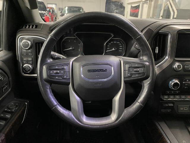Used 2021 GMC Sierra 3500 Denali w/ Denali Black Diamond Edition image 21