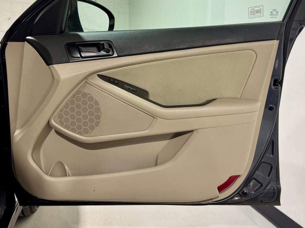 Used 2015 Kia Optima LX image 22