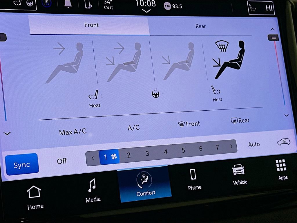 Used 2024 Chrysler Pacifica Touring-L image 30