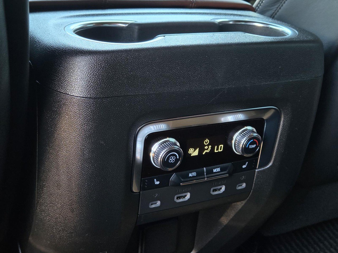 Certified 2023 GMC Yukon Denali Ultimate AWD/4WD image 34