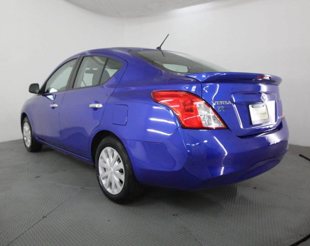Used 2013 Nissan Versa SV w/ Convenience Pkg FWD image 7