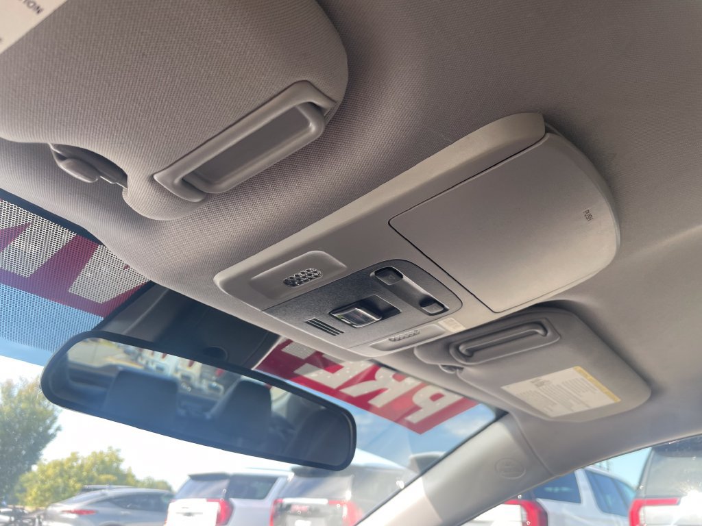 Used 2021 Toyota Camry SE FWD image 20