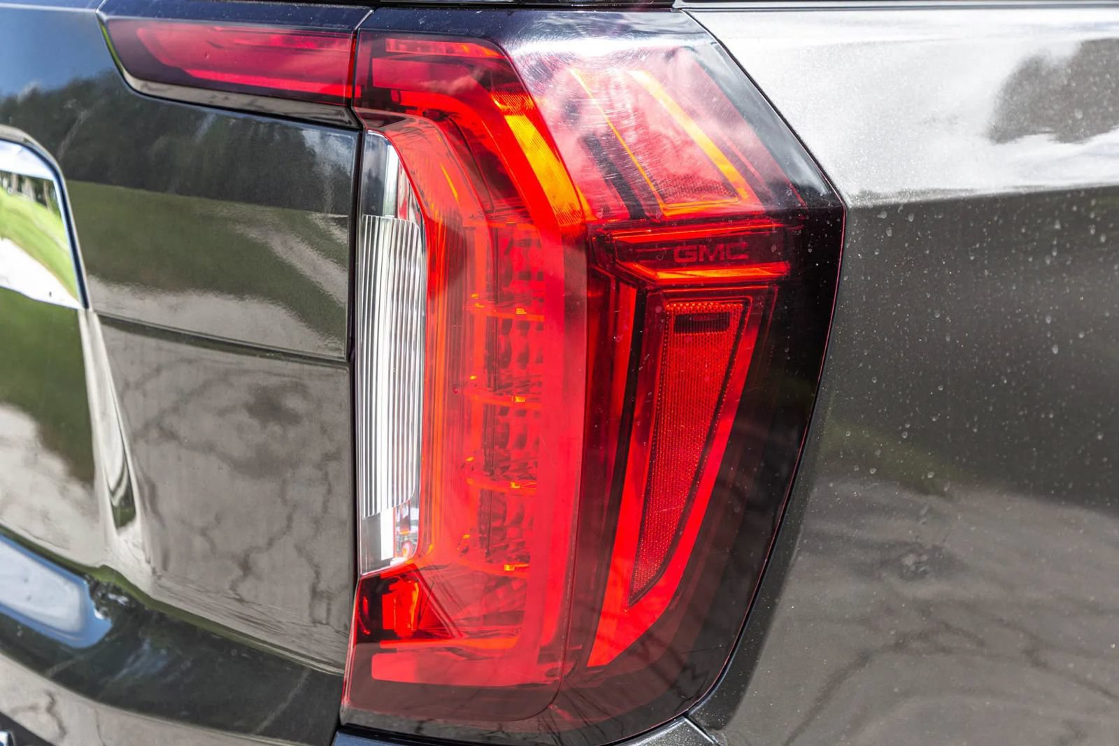 Used 2021 GMC Yukon SLT RWD image 25