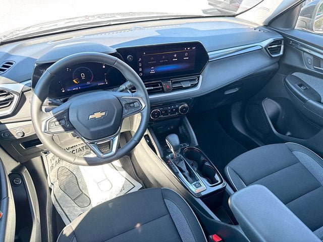 Used 2024 Chevrolet TrailBlazer LT w/ Convenience Package AWD/4WD image 20