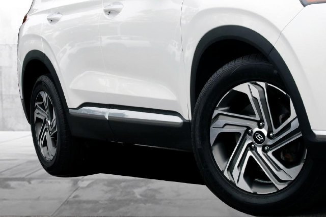 Used 2023 Hyundai Santa Fe SEL w/ Premium Package FWD image 3