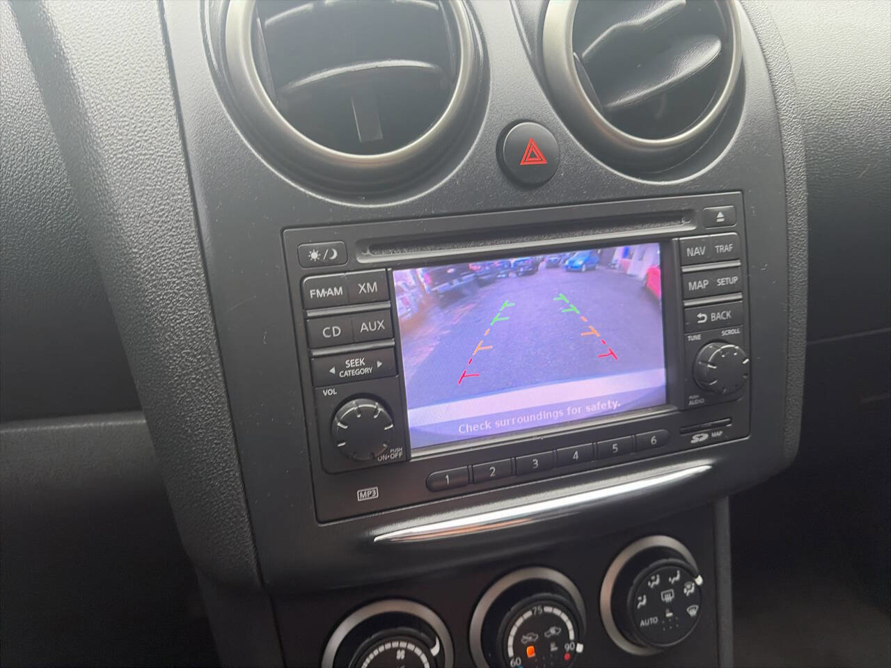 Used 2013 Nissan Rogue SV w/ Premium Pkg image 28