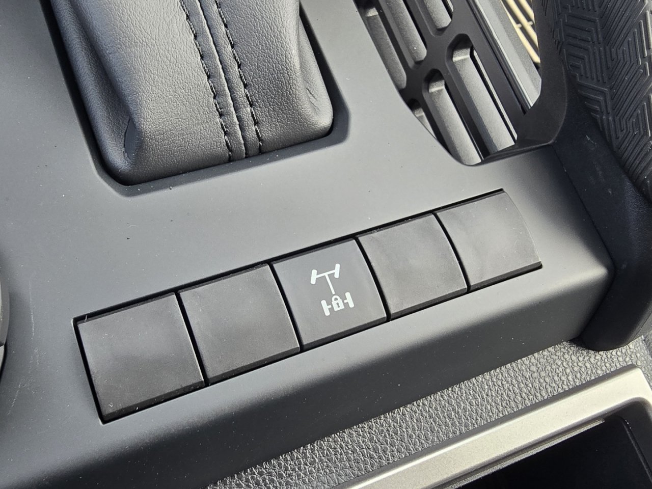 New 2026 Toyota Tacoma TRD Off-Road AWD/4WD image 8