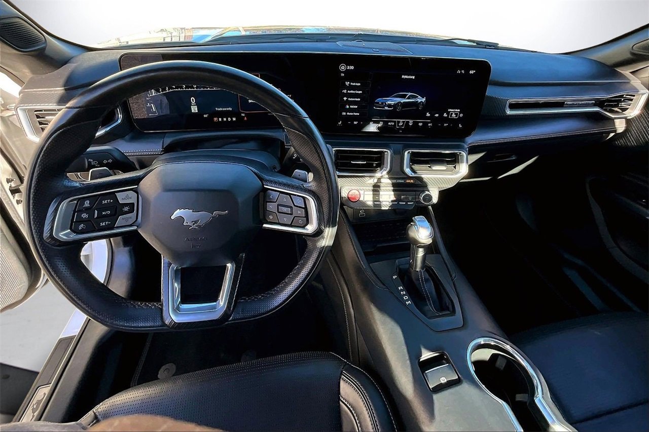 Used 2024 Ford Mustang GT Premium image 15
