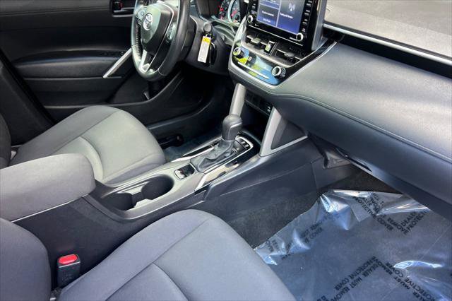Certified 2022 Toyota Corolla Cross LE FWD image 17