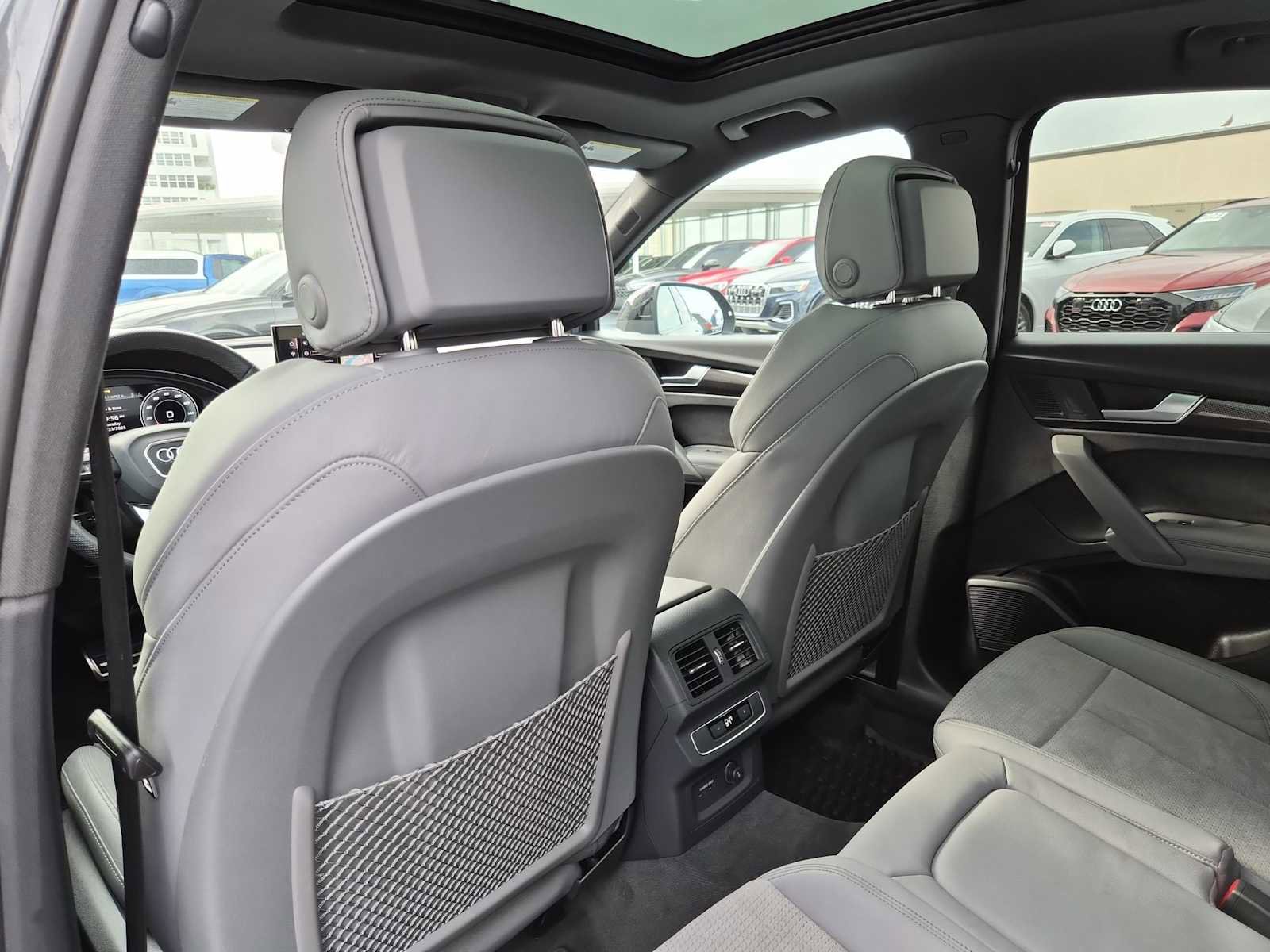 Certified 2025 Audi SQ5 Premium Plus image 17