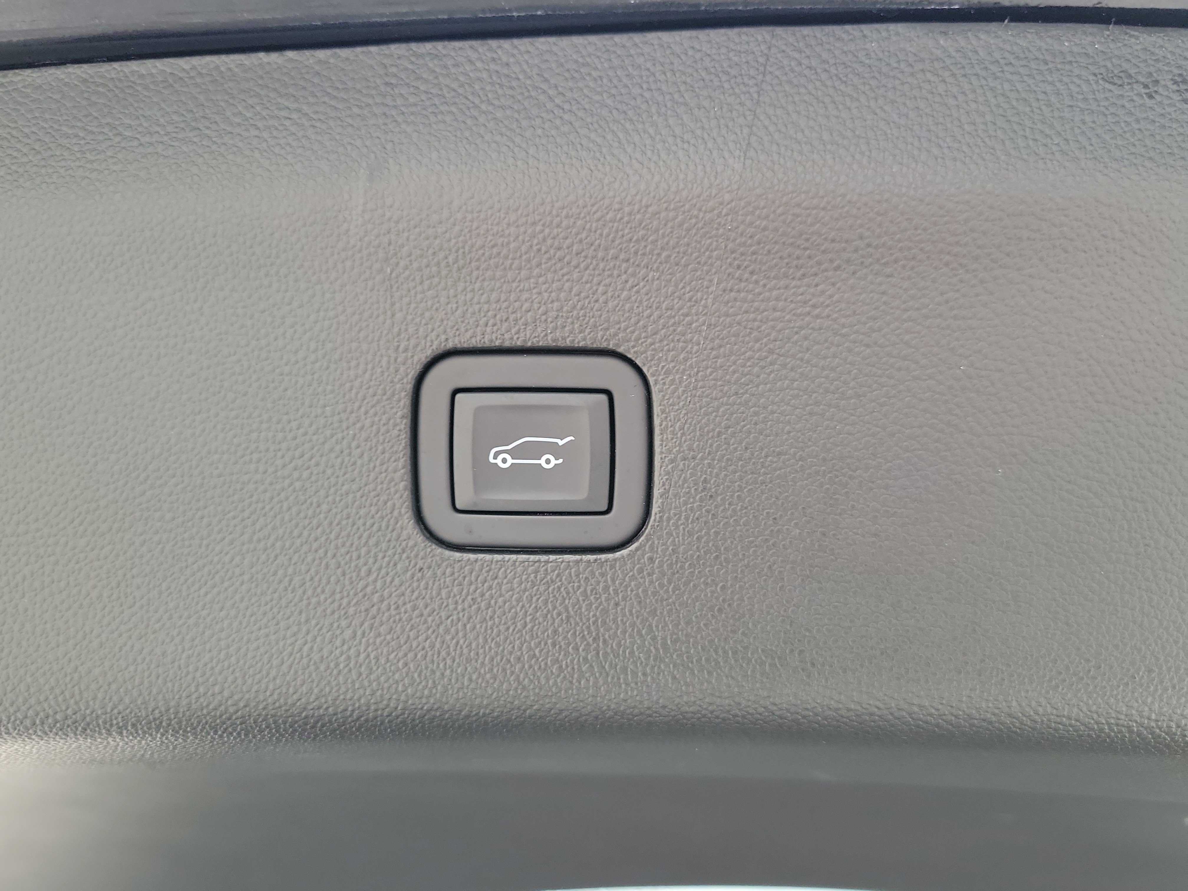 Used 2024 Buick Enclave Essence w/ Experience Buick Package image 18