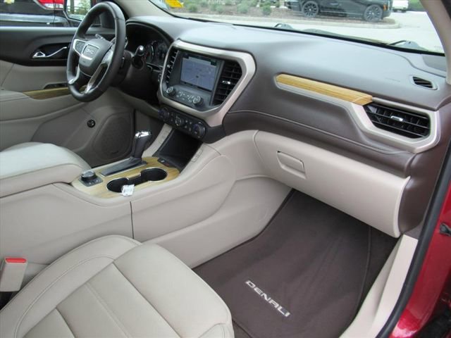Used 2017 GMC Acadia Denali w/ Technology Package image 10