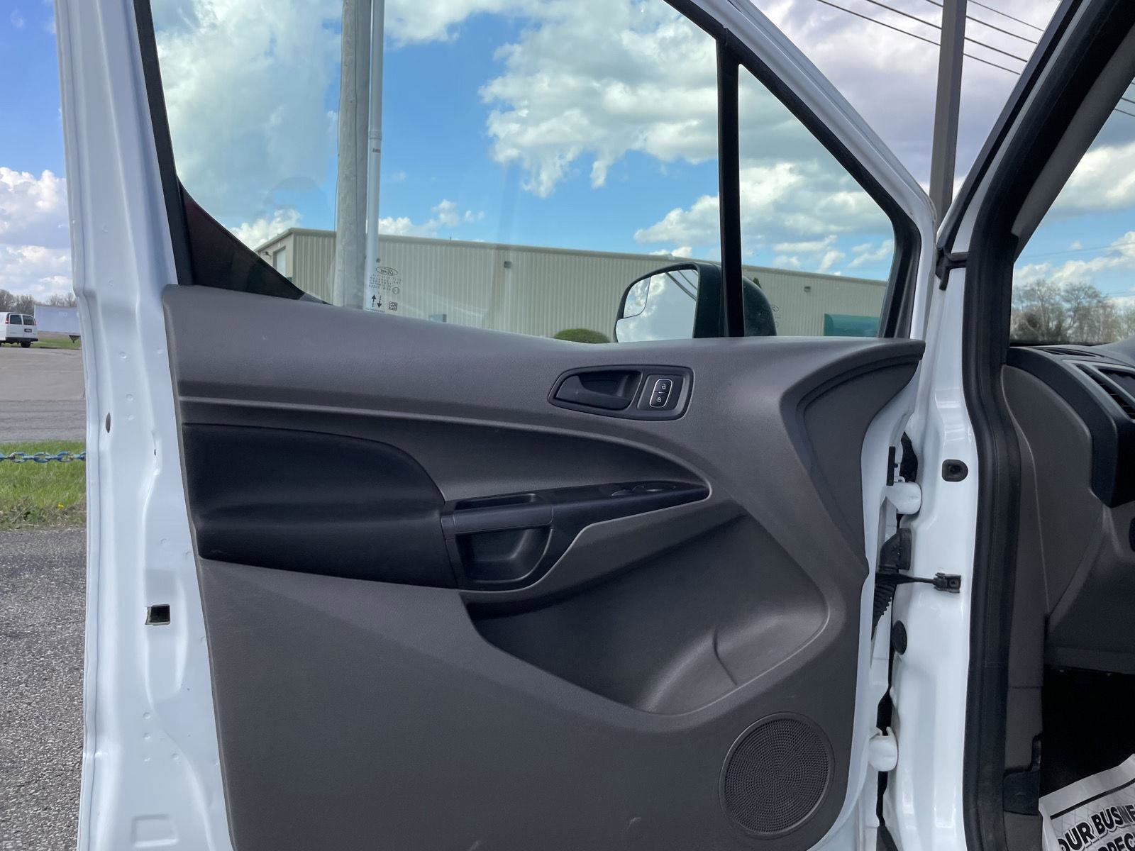 Used 2022 Ford Transit Connect XL w/ Trailer Tow Package FWD image 12