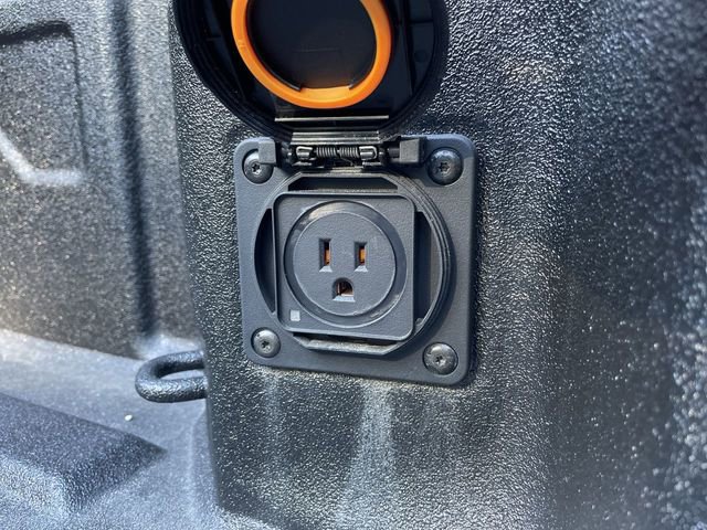 Used 2022 Chevrolet Silverado 2500 High Country w/ Technology Package image 34