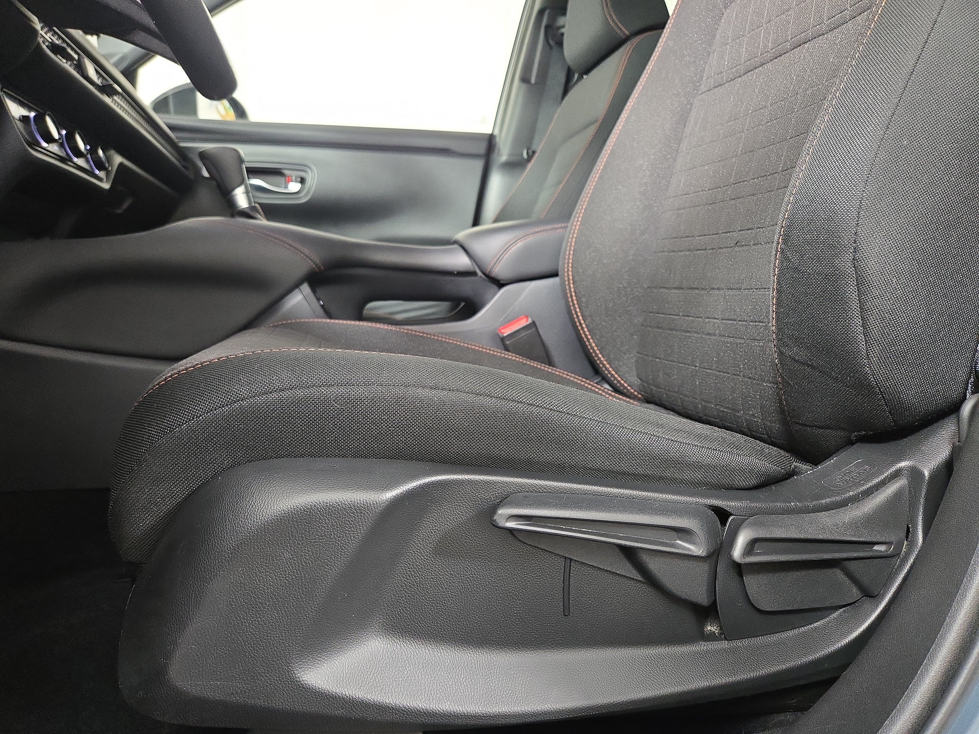 Used 2024 Honda HR-V Sport image 29