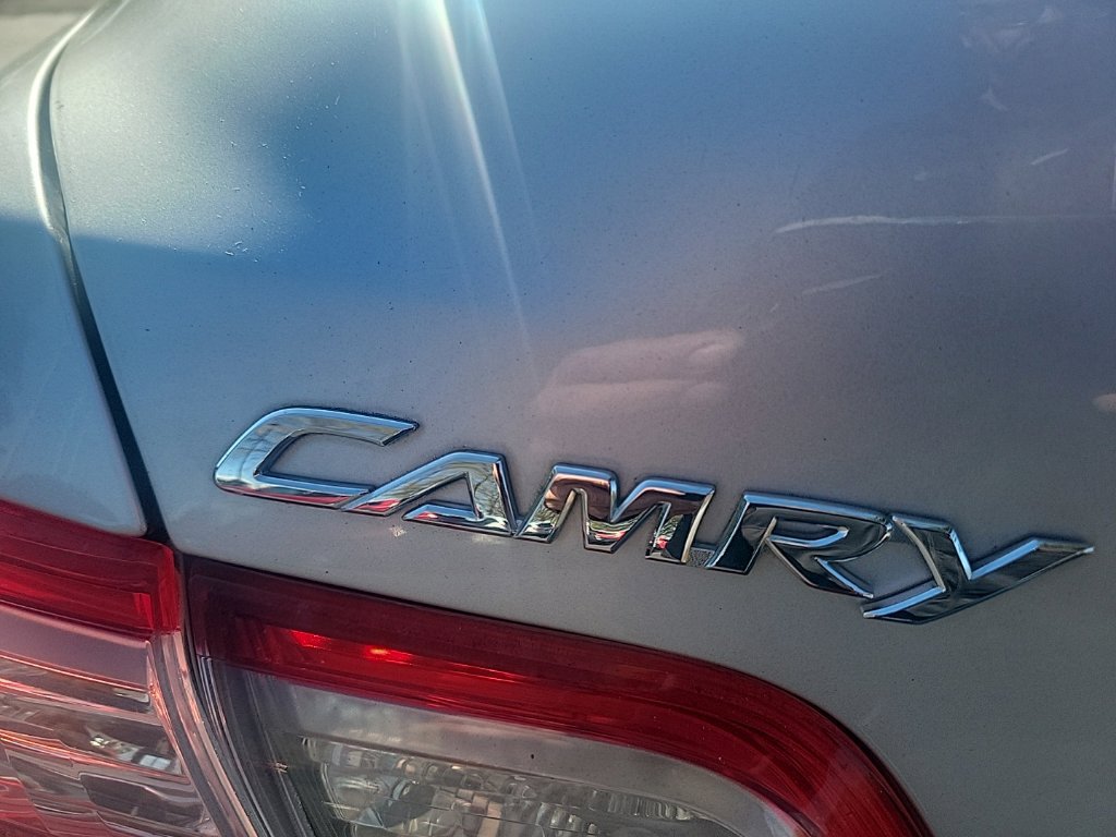 Used 2009 Toyota Camry XLE FWD image 7