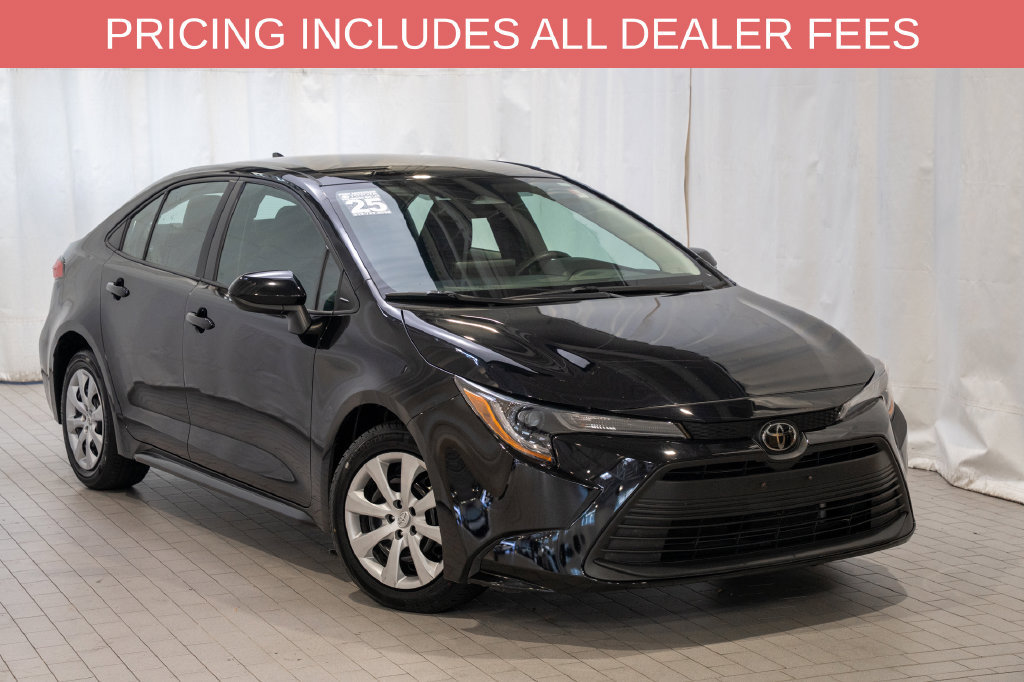 Used 2025 Toyota Corolla LE FWD image 1