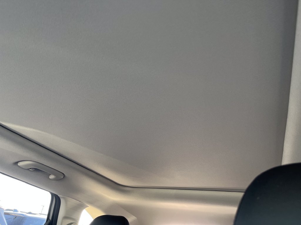 Used 2025 Kia Sorento S w/ Panoramic Sunroof Package FWD image 22