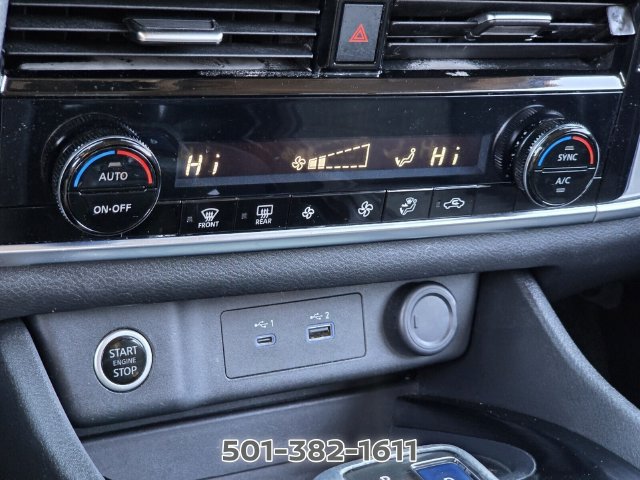 Used 2021 Nissan Rogue SV FWD image 23
