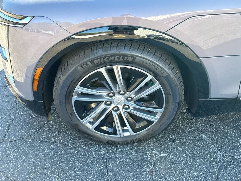 Used 2025 Cadillac Lyriq Luxury w/ LPO, Floor Liner Package image 12