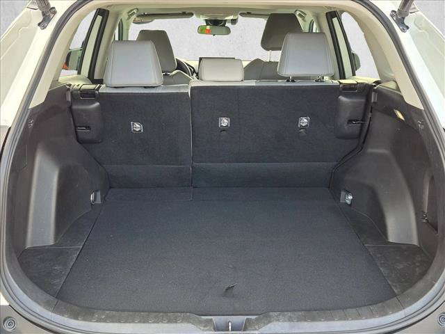 Used 2022 Toyota RAV4 XLE Premium AWD/4WD image 6