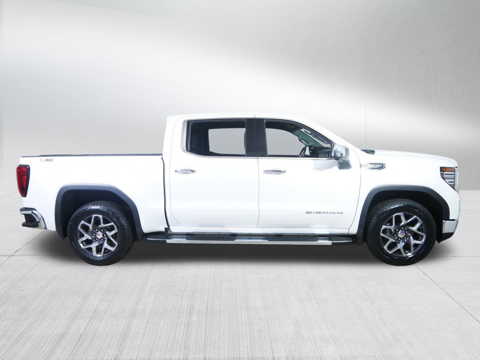 Used 2023 GMC Sierra 1500 SLT w/ SLT Premium Plus Package image 8