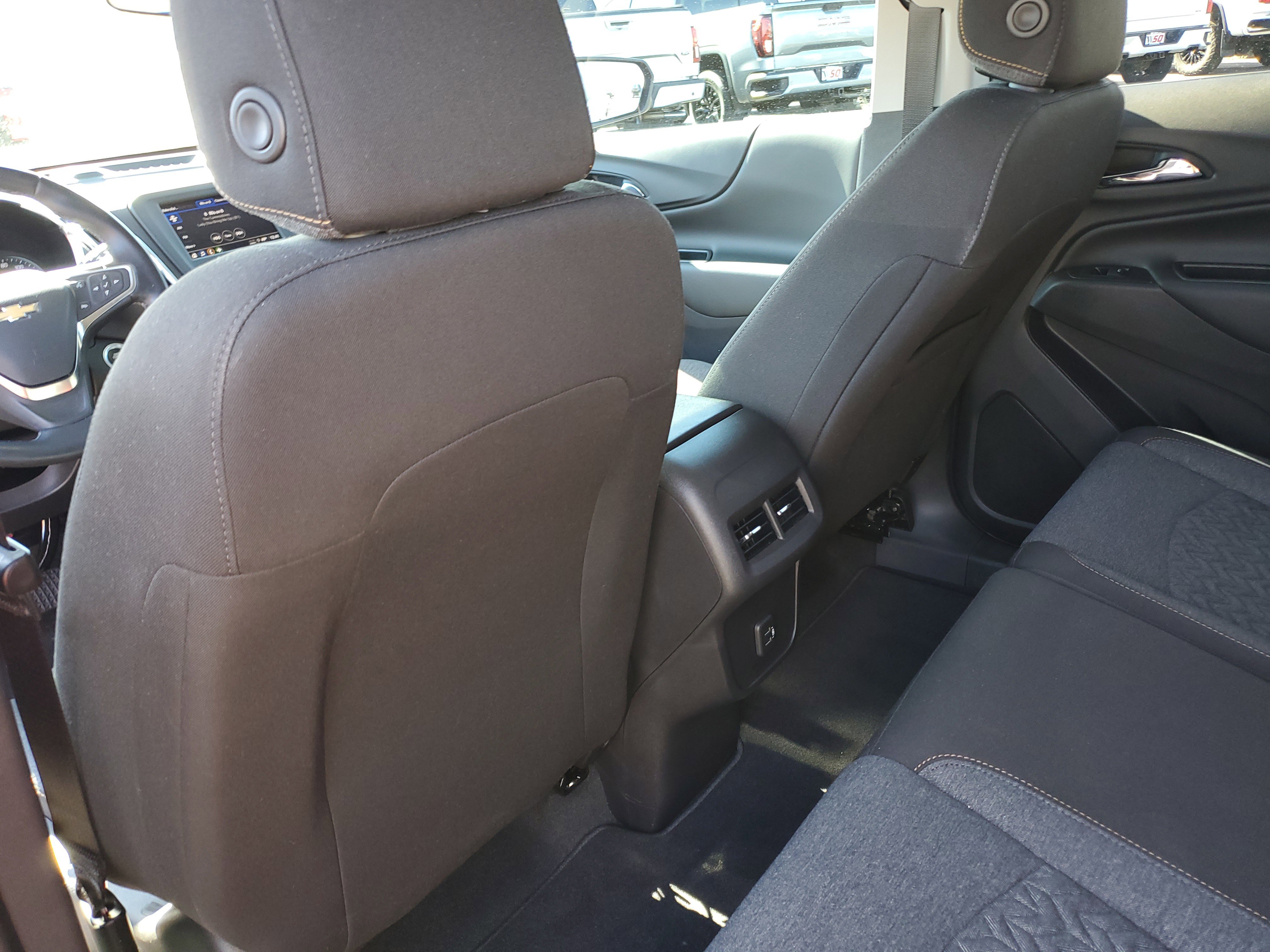 Used 2024 Chevrolet Equinox LT image 29