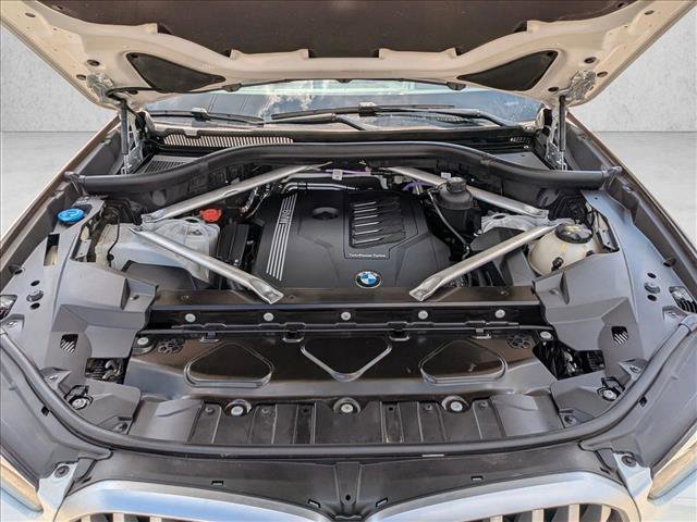 Used 2021 BMW X6 xDrive40i w/ M Sport Package image 22
