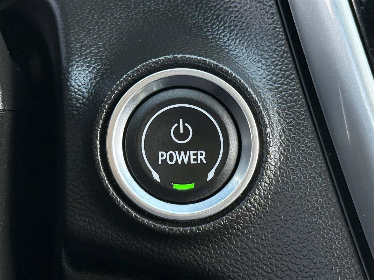 Certified 2023 Chevrolet Bolt EUV LT w/ Comfort Package image 19