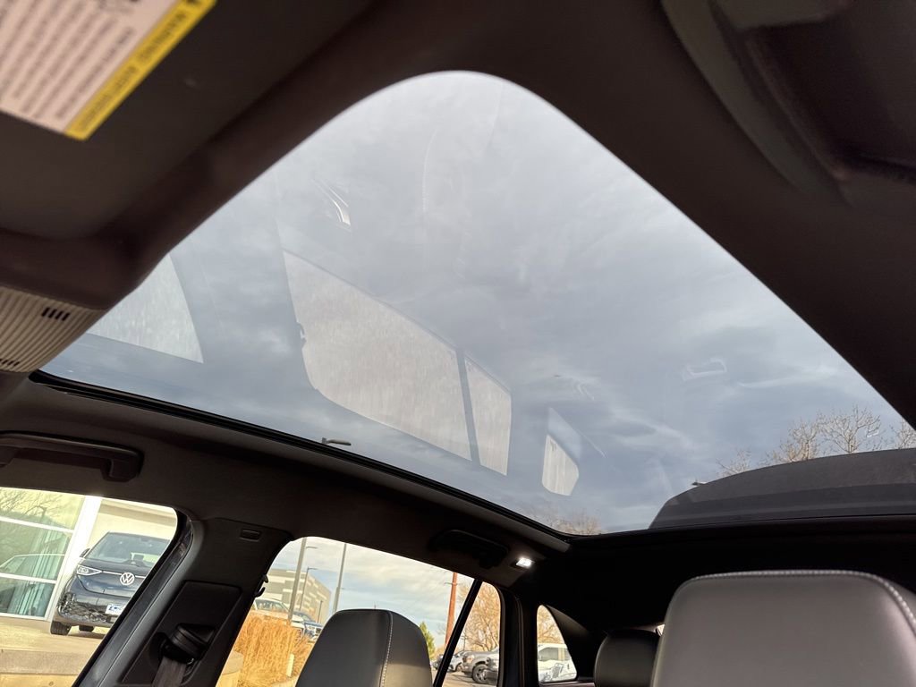 Certified 2023 Volkswagen ID.4 Pro S Plus image 24