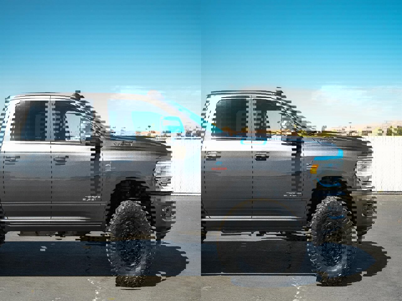 Used 2024 RAM 2500 Laramie image 12