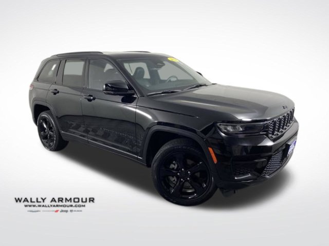 Used 2024 Jeep Grand Cherokee Altitude