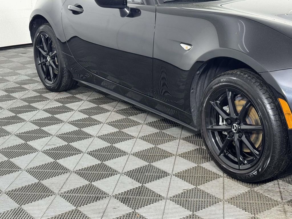Used 2024 MAZDA MX-5 Miata Sport RWD image 12