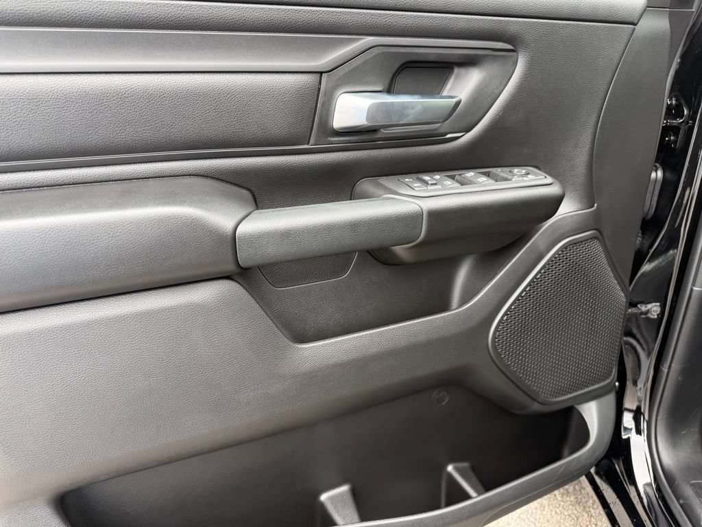 New 2026 RAM 1500 Warlock AWD/4WD image 5