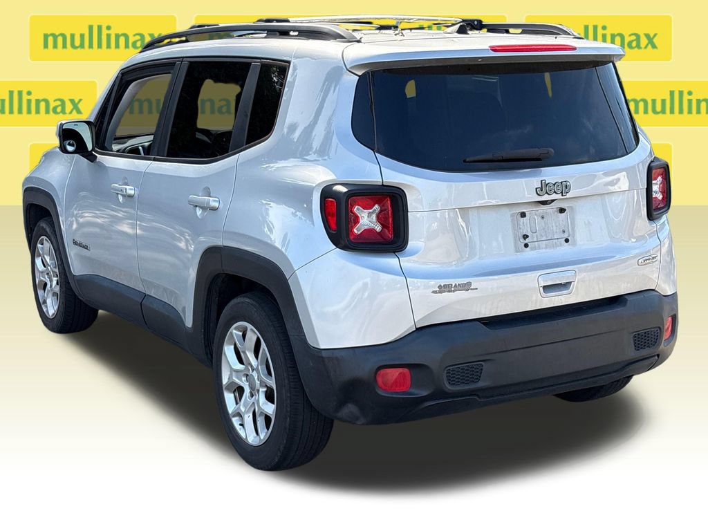 Used 2018 Jeep Renegade Latitude FWD image 9