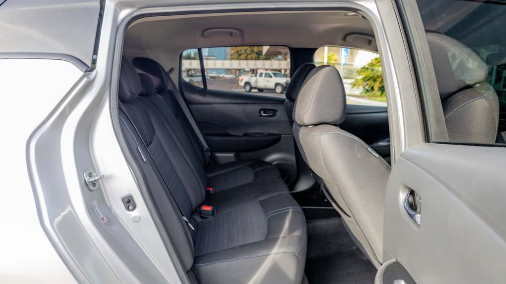 Used 2021 Nissan Leaf S w/ S Charge Package image 13