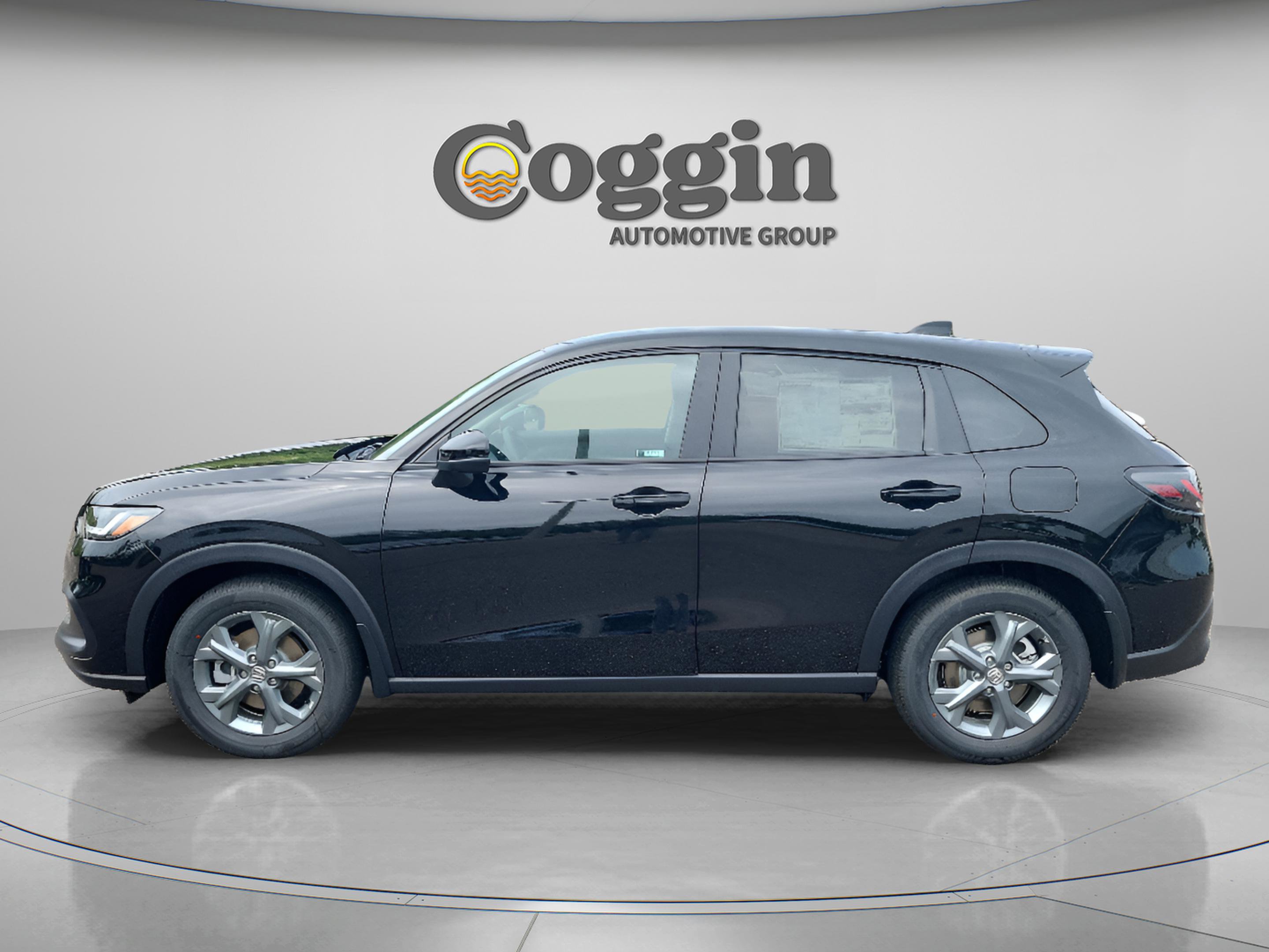 New 2026 Honda HR-V LX image 2