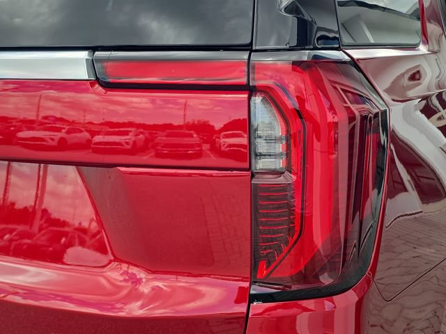 New 2026 GMC Yukon Denali w/ Denali Reserve Package AWD/4WD image 8
