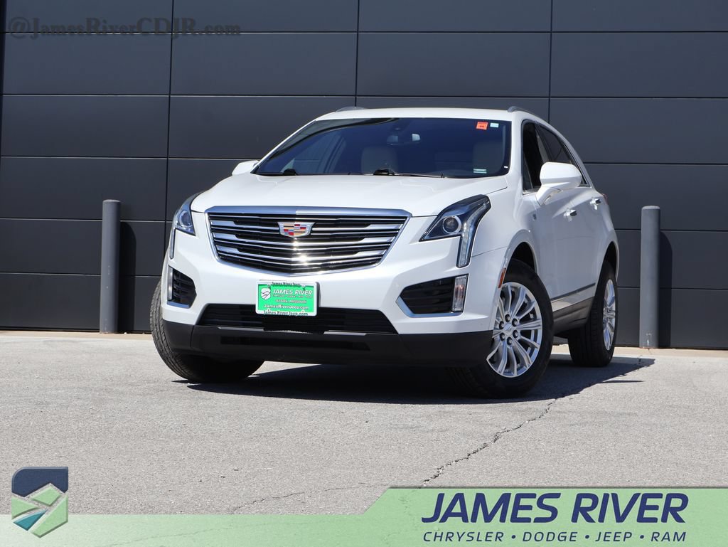 Used 2017 Cadillac XT5 FWD image 1
